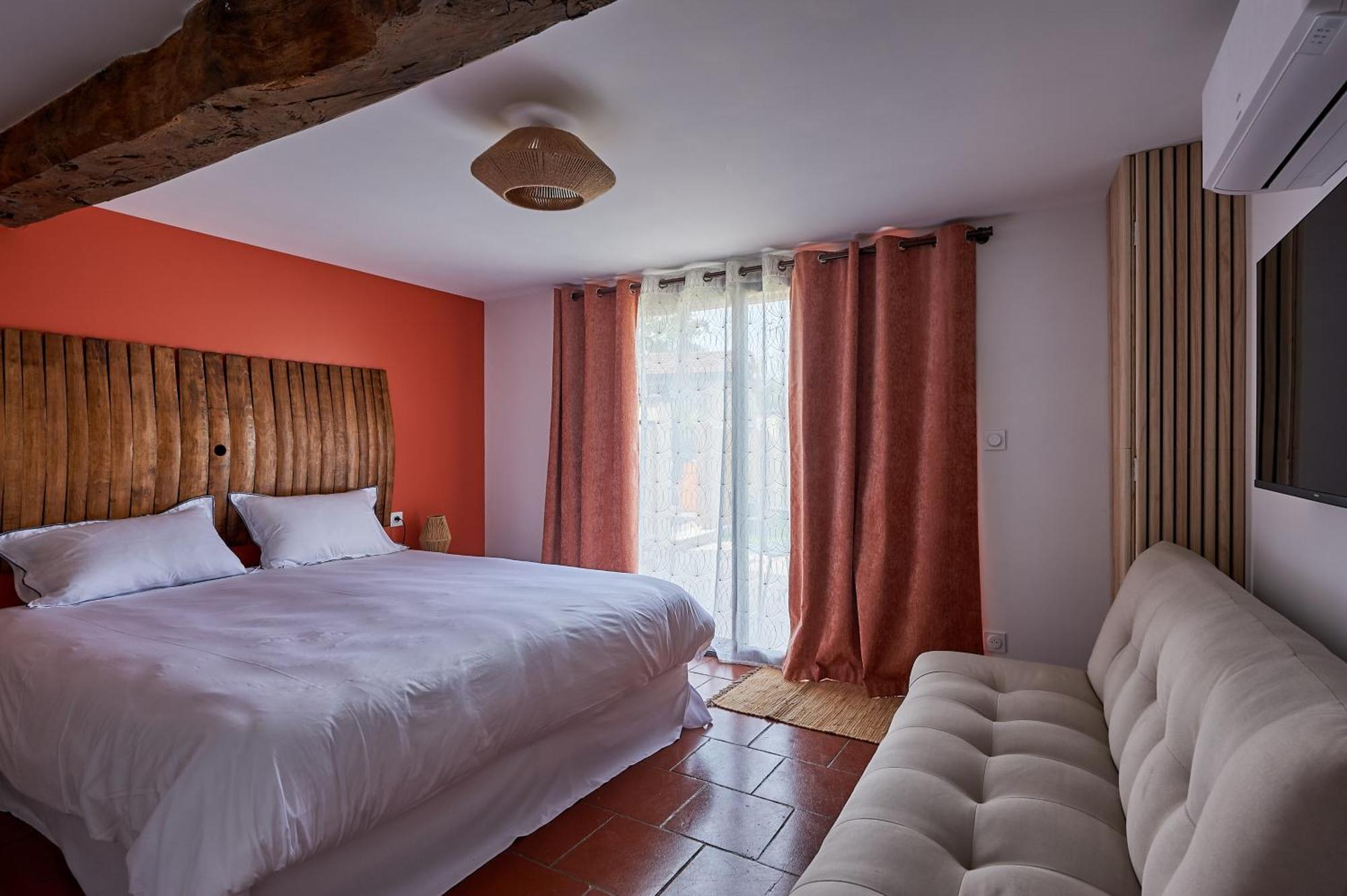 Le Repaire Lagardere Bed & Breakfast Lussac  Ngoại thất bức ảnh