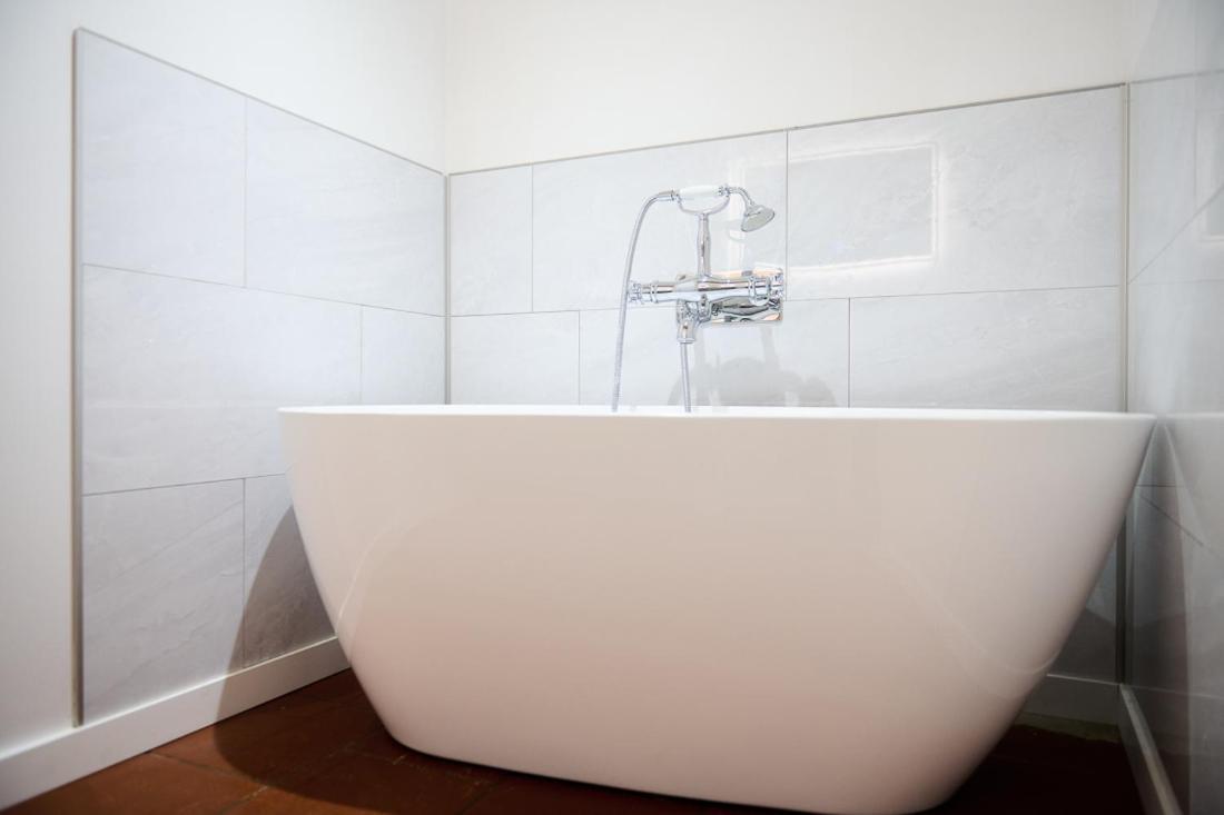 Le Repaire Lagardere Bed & Breakfast Lussac  Ngoại thất bức ảnh